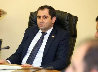 Министр территориального развития и инфраструктур Армении сдал тест на коронавирус