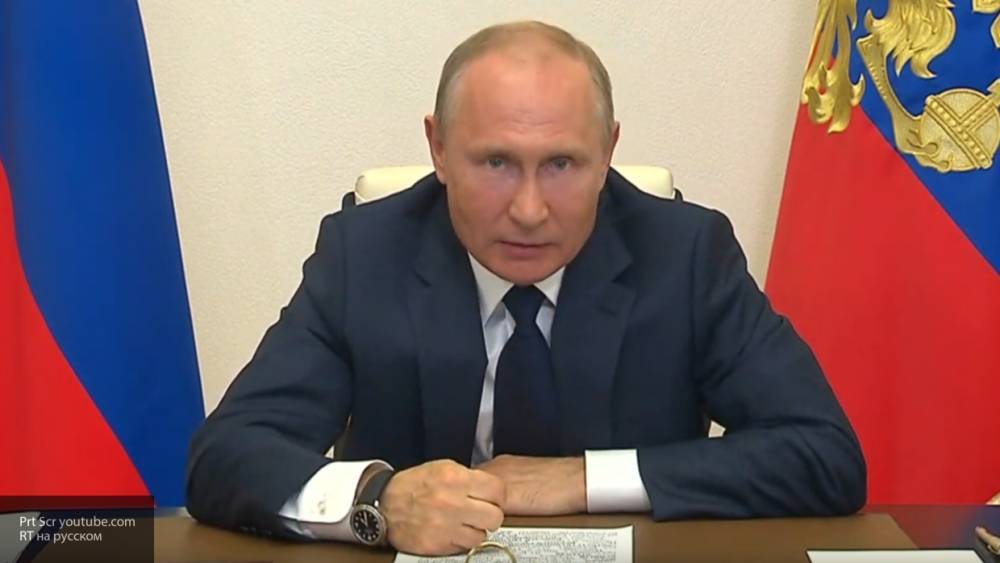 Путин призвал не забывать о стратегических задачах во время борьбы с пандемией