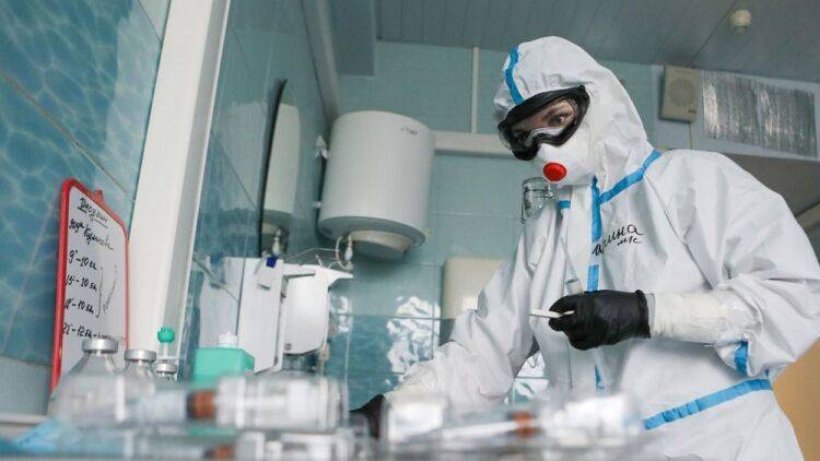 Больше 10 тысяч человек проверили на коронавирус в Петербурге за сутки