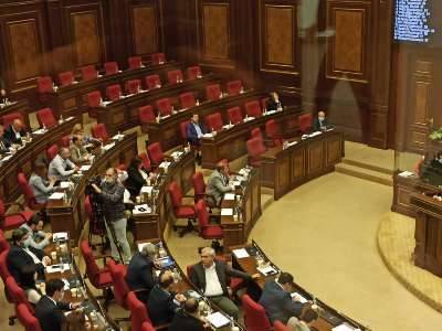 «Светлая Армения» бойкотировала внеочередное заседание Национального Собрания