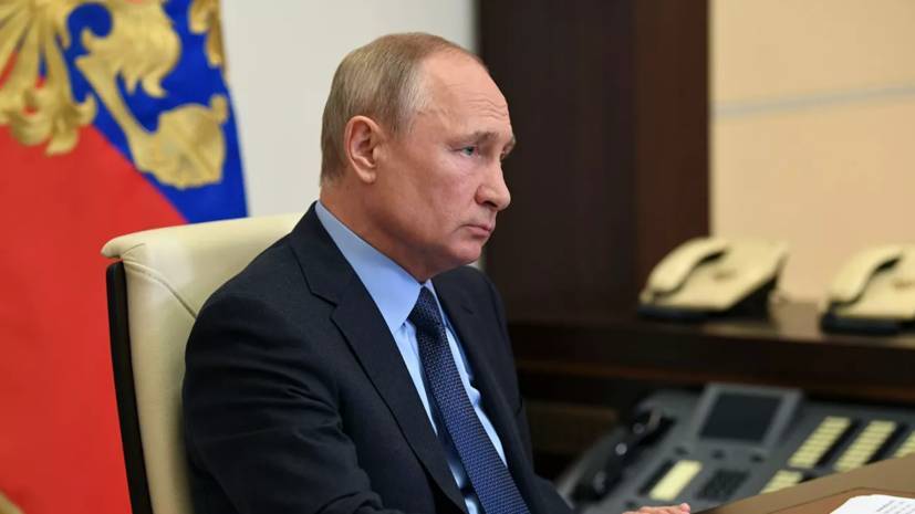 Путин призвал обеспечить оформление прав на вакцину от коронавируса
