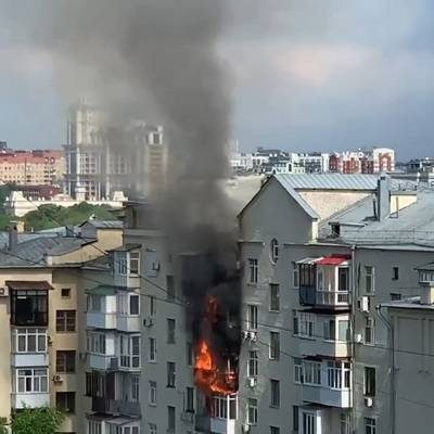 В центре Москвы ликвидировали открытое горение в жилом доме на Фрунзенской набережной