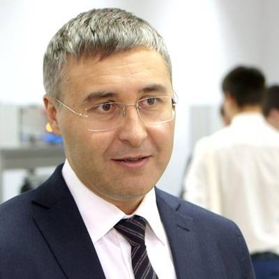 Министр образования Фальков переболел коронавирусом