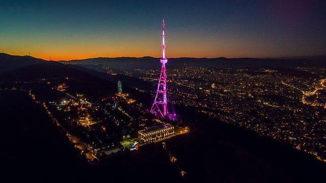 Tbilisi Pride попросил мэрию осветить телебашню цветами флага ЛГБТ