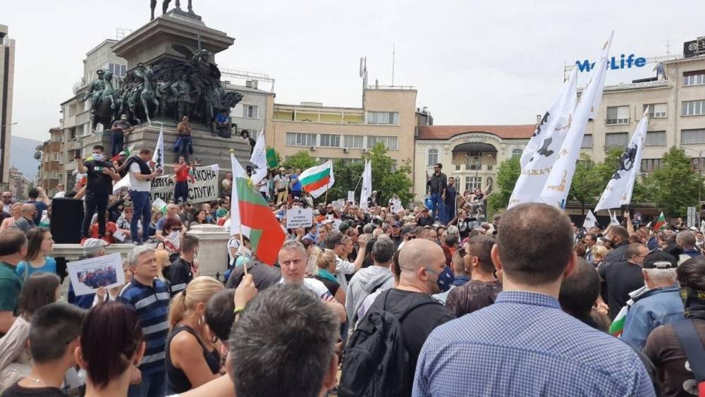 Протестующие в Болгарии заявили, что не разойдутся до отставки правительства