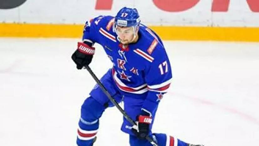СКА продлил контракт с хоккеистом Бурдасовым