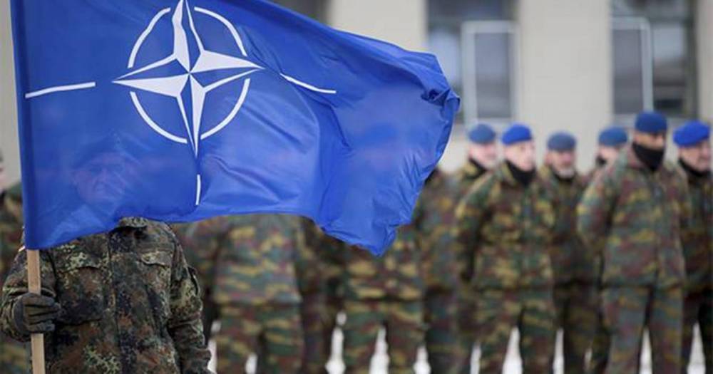Стюарт Пич - В НАТО заявили, что коронавирус не мешает альянсу проводить операции - ren.tv - Ирак - Афганистан - Косово