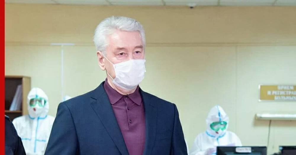 Собянин разъяснил порядок ношения масок и перчаток в Москве