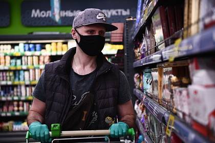 Российским магазинам разрешили отказывать в обслуживании покупателям без маски