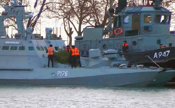 На Украине заявили о вине Киева при отправке кораблей в Керченский пролив