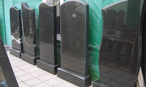 Жителям Смоленской области предложили надгробные памятники со скидкой по промокоду «корона»