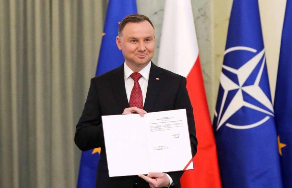 Польша изо всех сил хочет быть врагом России