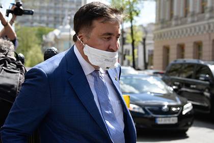 Саакашвили призвал Украину отказаться от кредитов МВФ и «не ходить на поклон»