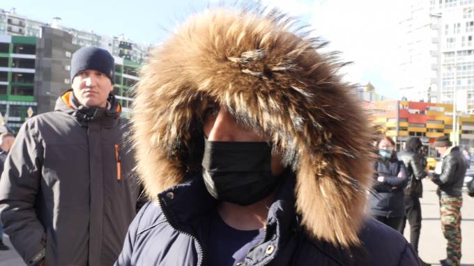 Шляхто: "В Петербурге ношение масок должно стать нормой жизни"
