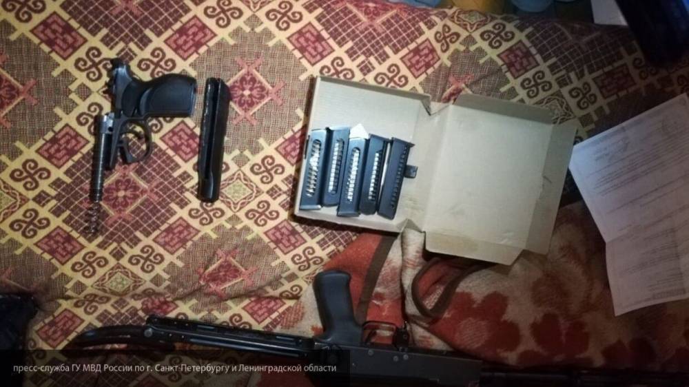 Склад боеприпасов с гранатами обнаружили полицейские в гараже в Новороссийске