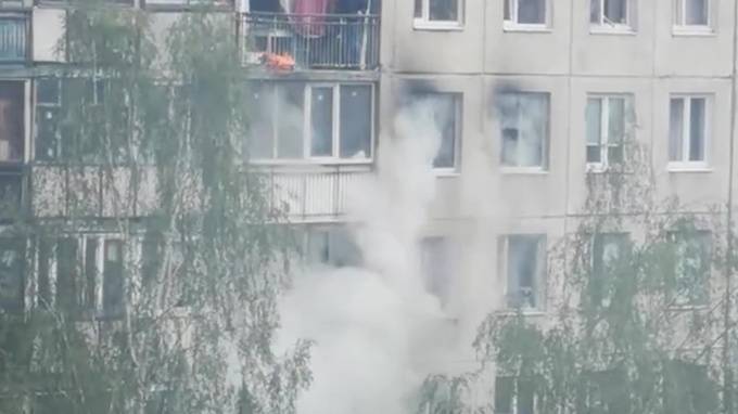 После пожара из квартиры на Подвойского пропали деньги и украшения