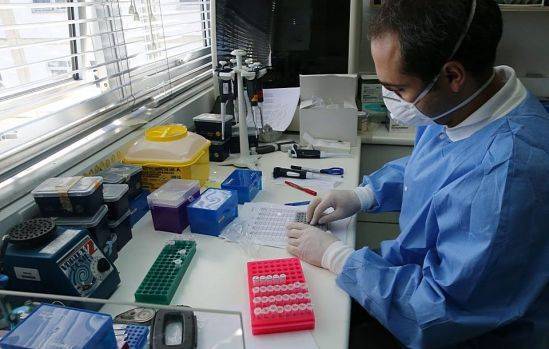 Шестнадцать кипрских лабораторий делают тесты на Covid-19