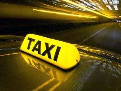 Решение коменданта: В Армении пассажирам запретят садиться рядом с водителями такси