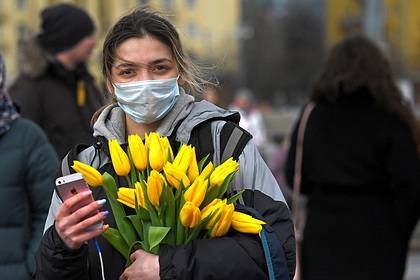 Россиянам назвали различия аллергии и коронавируса