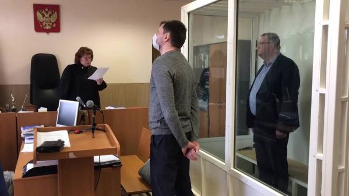Замглавы администрации Красносельского района будет под домашним арестом до середины июля