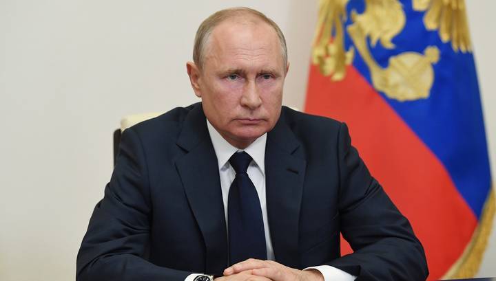 "Развели канитель": Путин раскритиковал работу по выплатам медикам