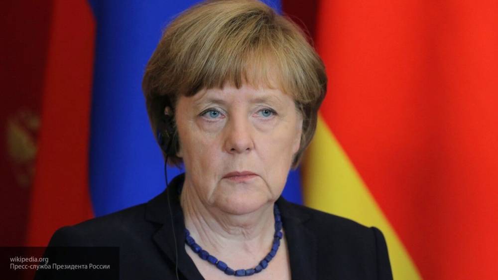 Меркель заявила о наличии "доказательств" якобы причастности РФ к кибератаке на бундестаг