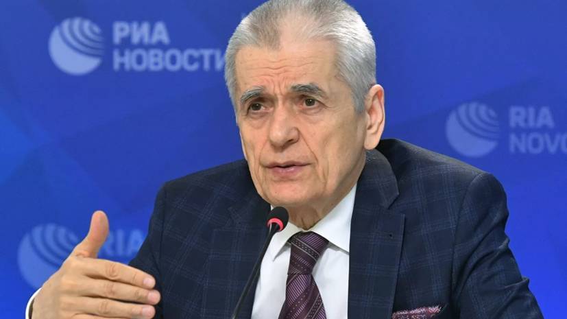 Онищенко призвал безоговорочно исполнять требования безопасного поведения во время пандемии