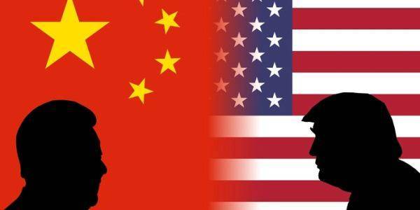 От торговой войны к коронавирусной битве: Китай и США сцепились обвинениями