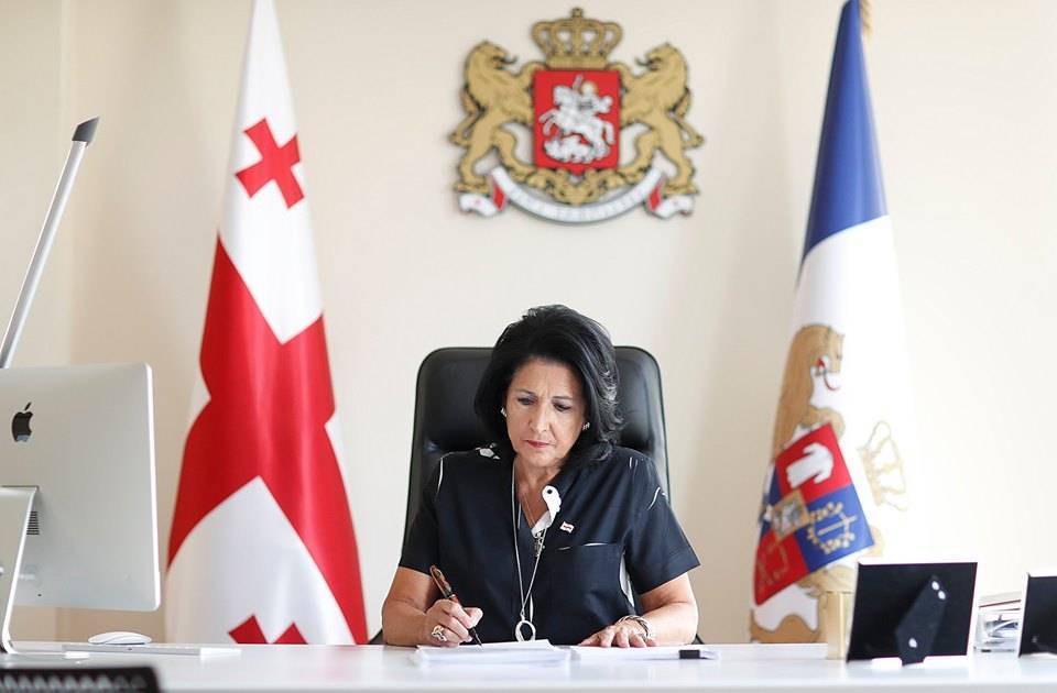 Президент Грузии помиловала Ираклия Окруашвили и Гиги Угулава