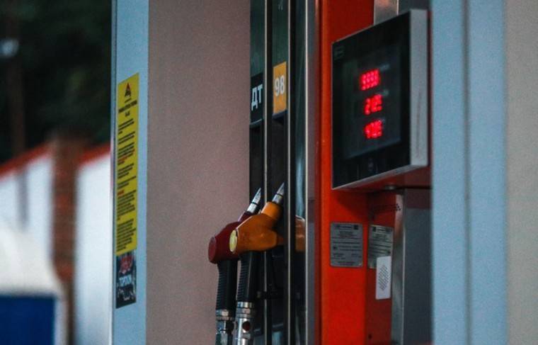 Продажи топлива в Москве снизились на 20% во время самоизоляции