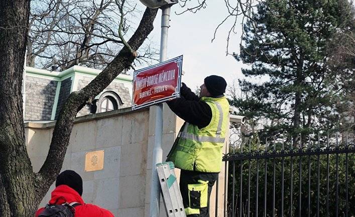 Мэр Праги: Мы будем защищать граждан, а не оказывать услуги другим странам (Gazeta Wyborcza, Польша)