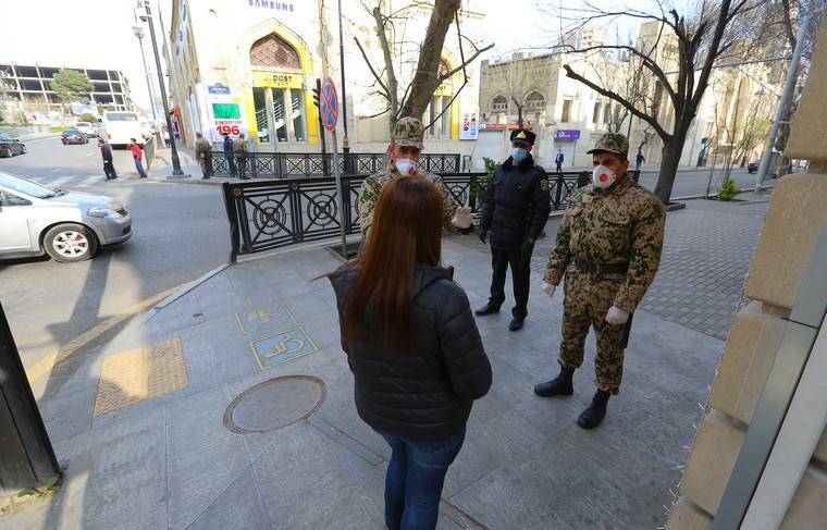 Власти Баку призвали местных жителей не выходить на улицу из-за дезинфекции