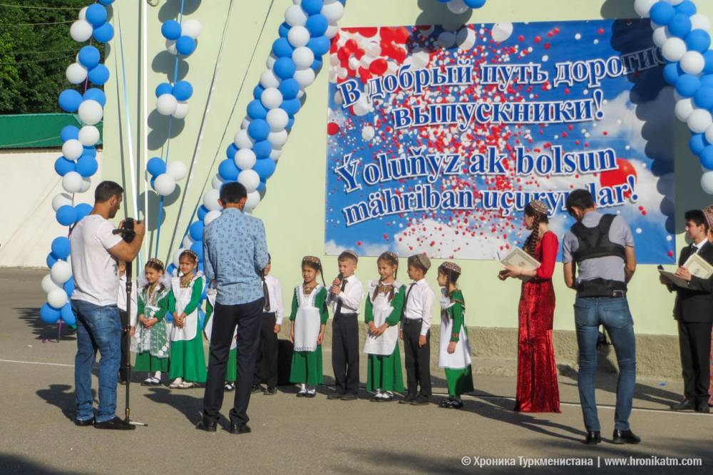 В школах Туркменистана пройдут последние звонки