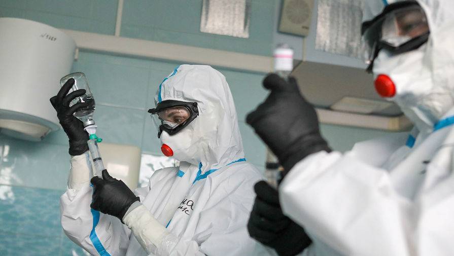 Почти 50 псковских медиков заразились коронавирусом