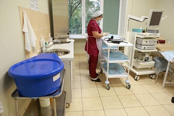 В трех отделениях онкодиспансера Свердловской области введен карантин по COVID-19
