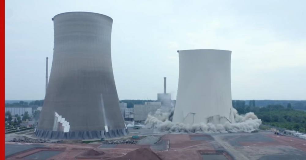 Снос атомной электростанции в Германии попал на видео