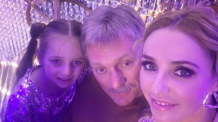 Дочь Пескова и Навки записала трогательное обращение к родителям, госпитализированным с COVID-19