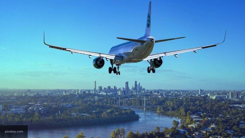 Минтранс РФ назвал нерентабельным дистанцирование пассажиров в самолетах