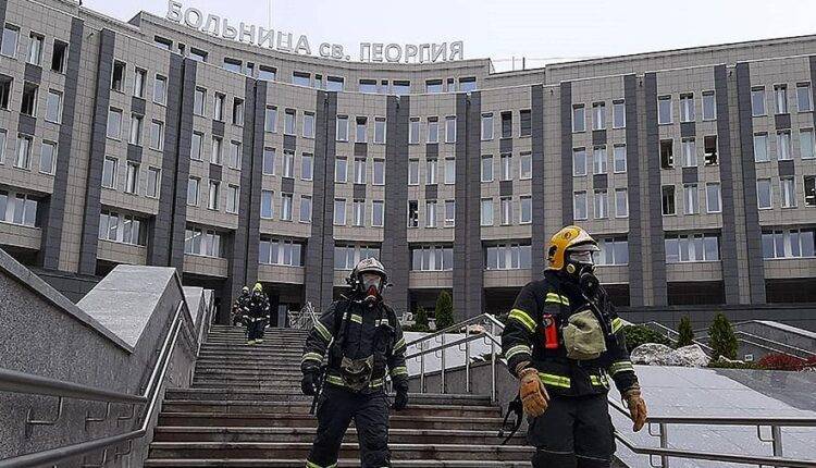 Больница в Петербурге после возгорания аппарата ИВЛ закупила 84 прибора из ФРГ