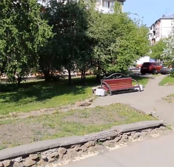 В Кемерове отремонтируют разбитые тротуары на проспекте Ленина