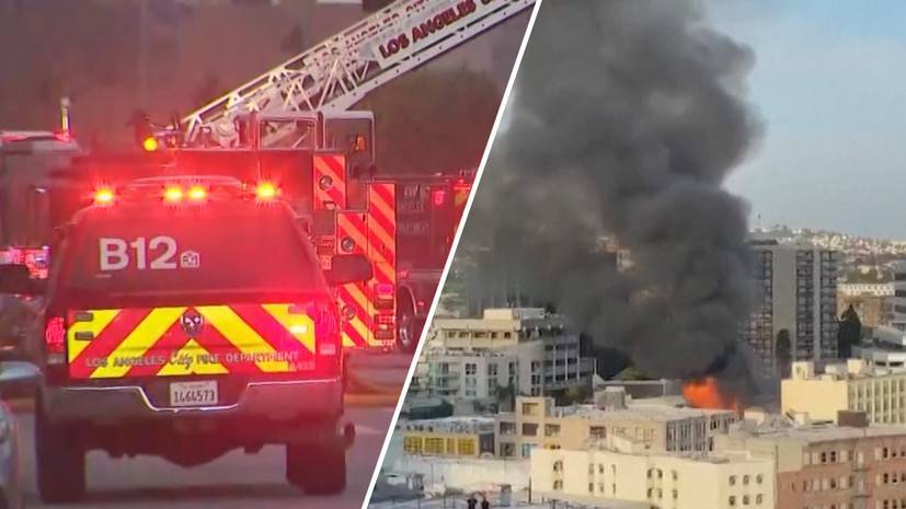 В США 11 пожарных получили сильные ожоги при взрыве на частном складе