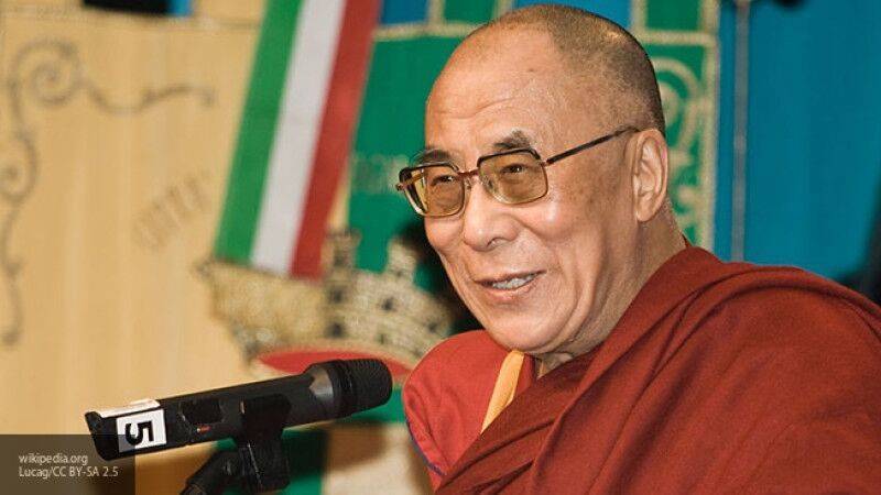 Далай-лама назвал любовь и сострадание главным условием для ядерного разоружения