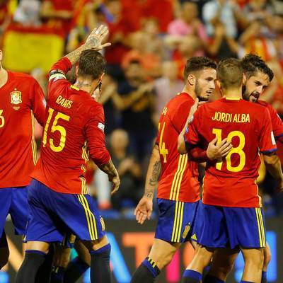 Испанские футбольные клубы получили разрешение проводить командные тренировки