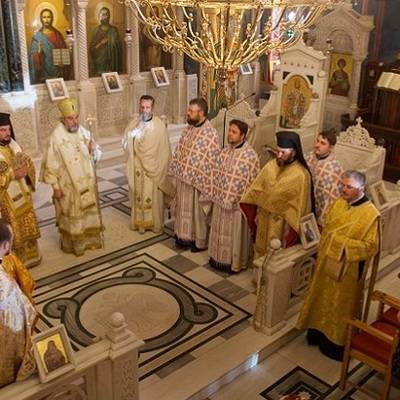 В Греции православные верующие сегодня смогли прийти на службы в храмы