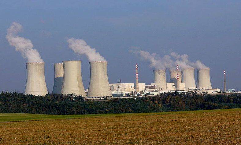 СМИ сообщают, что КНР и РФ могут исключить из конкурса на строительство АЭС "Дукованы"