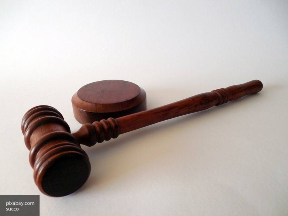 Адвокат Тындик поддержал увольнение судьи за тост о "супертелочке"
