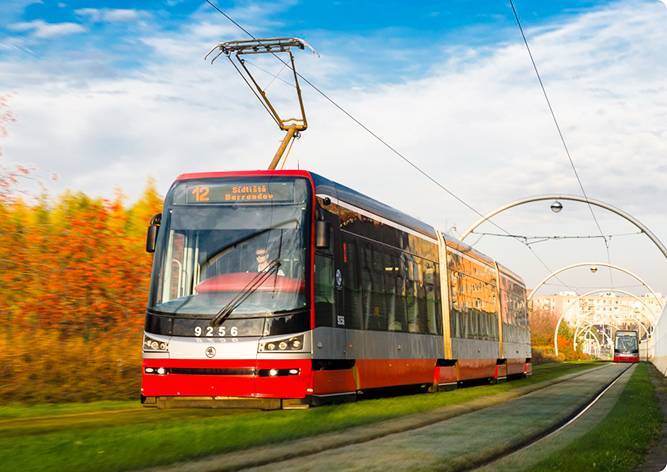 В Праге все трамваи Škoda 15T оснастят кондиционерами