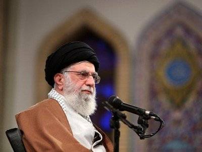 Духовный лидер Ирана считает, что войска США будут вынуждены покинуть Ирак и Сирию