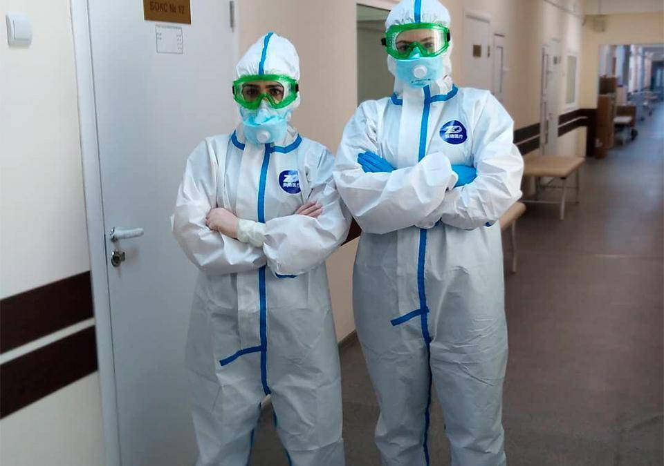 В Подмосковье почти 2 тысячи медиков заболели коронавирусом