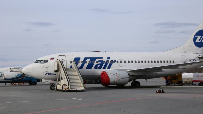 Тюменская авиакомпания продаёт билеты на отменённые рейсы